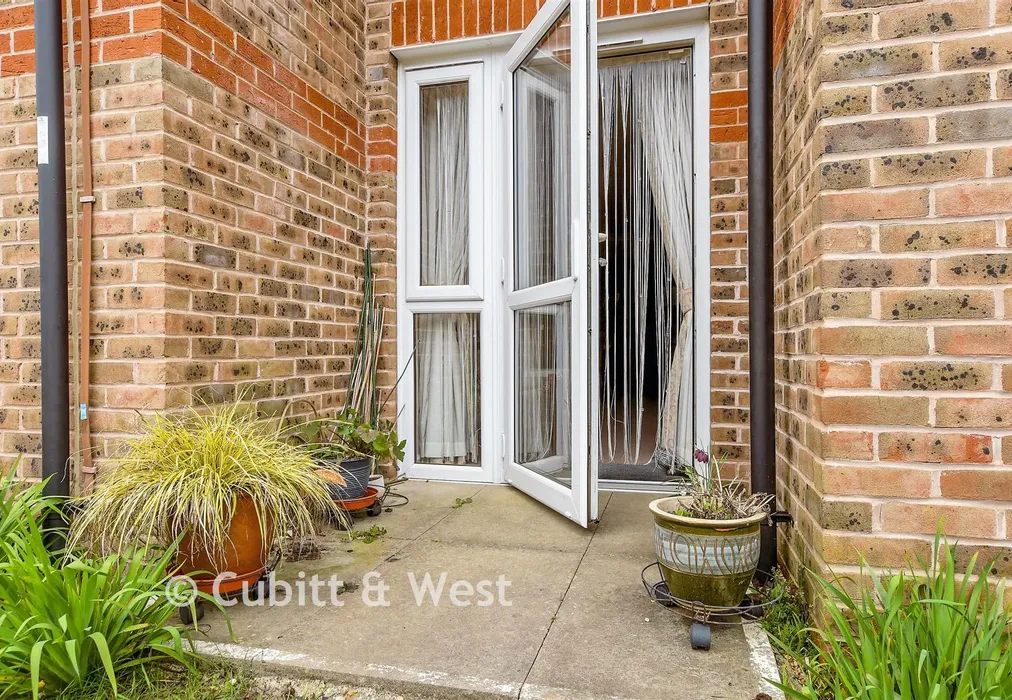 Patio / Decking - London Road, Redhill, Surrey - Wards of Kent