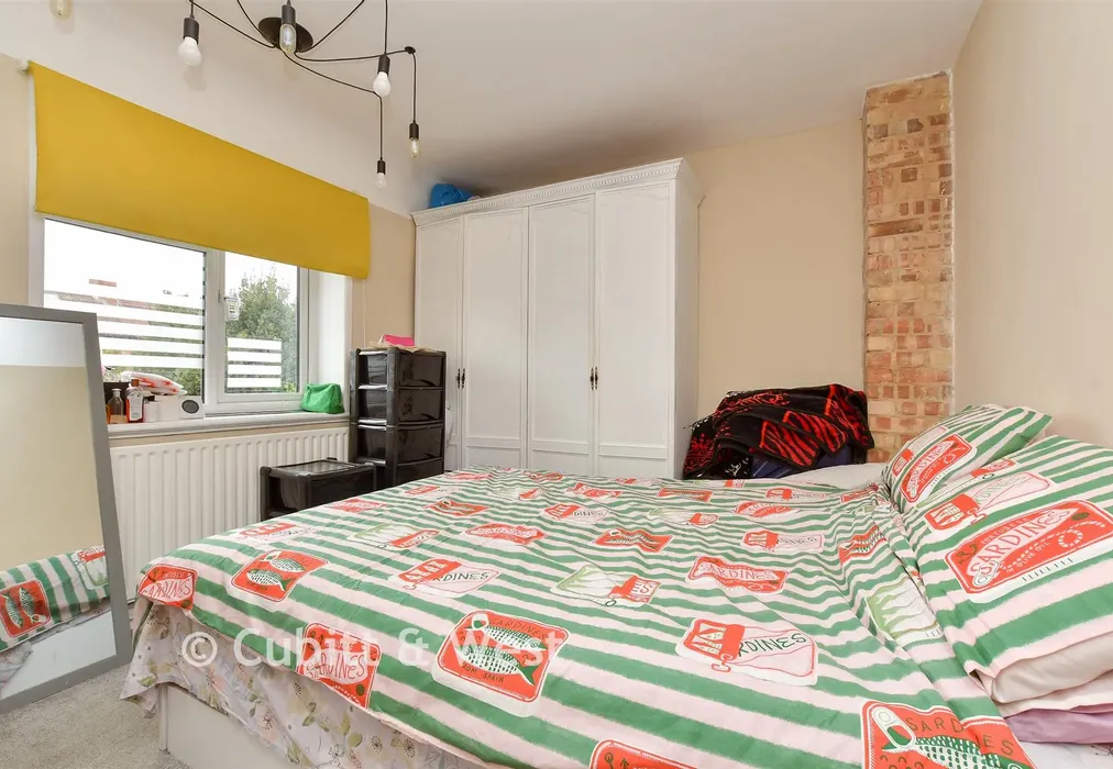 Bedroom 1 - Shrewsbury Road, Carshalton, Surrey - Wards of Kent