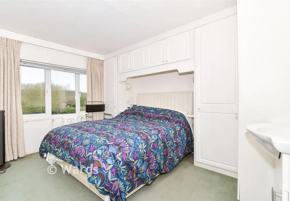 Bedroom 1 - Marsh Road, Halling, Rochester, Kent - Wards of Kent
