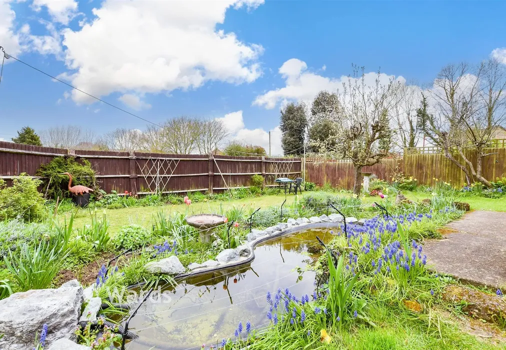Rear Garden - Marsh Road, Halling, Rochester, Kent - Wards of Kent