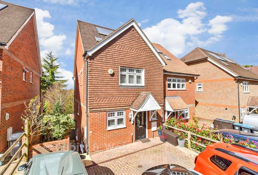 Tupwood Gardens, Caterham, Surrey - Wards of Kent