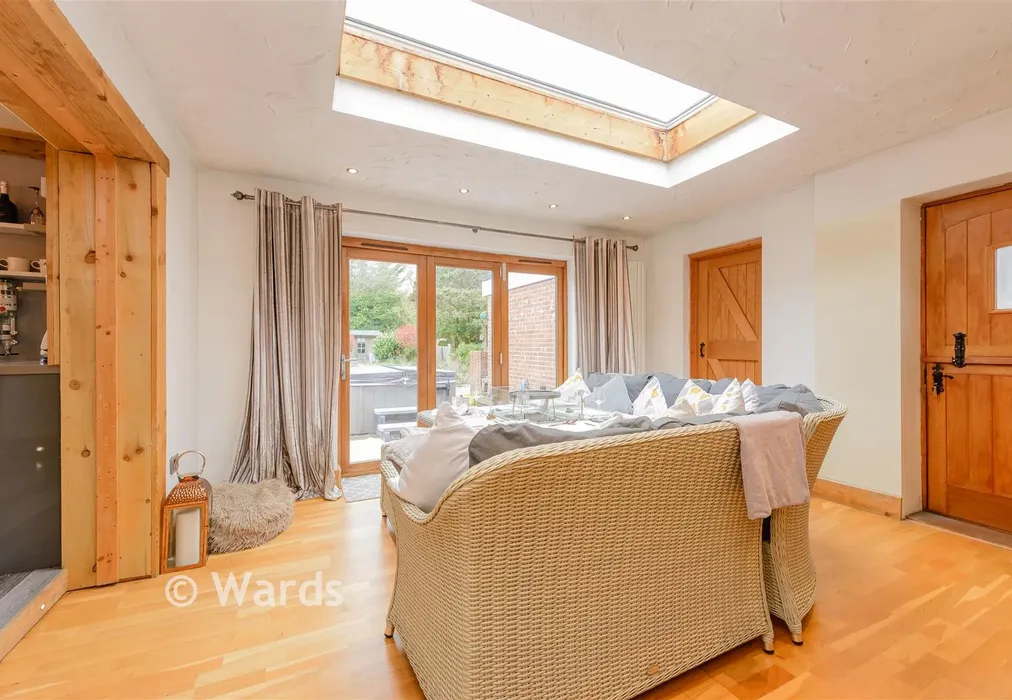 Dining Area - Botsom Lane, West Kingsdown, Sevenoaks, Kent - Wards of Kent