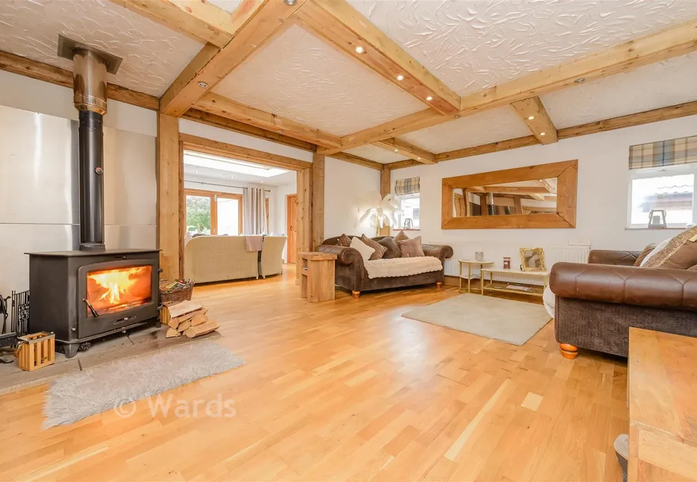 Lounge - Botsom Lane, West Kingsdown, Sevenoaks, Kent - Wards of Kent