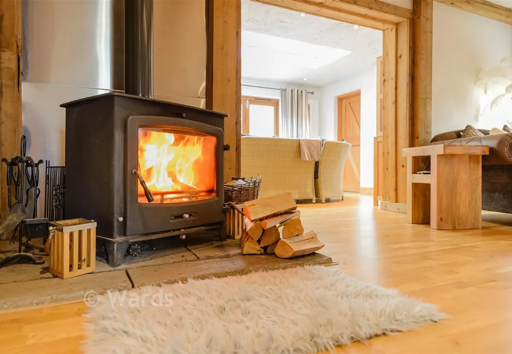 Internal Lifestyle Photograph - Botsom Lane, West Kingsdown, Sevenoaks, Kent - Wards of Kent