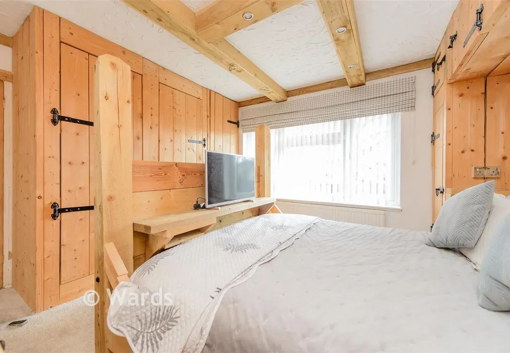 Bedroom 2 - Botsom Lane, West Kingsdown, Sevenoaks, Kent - Wards of Kent