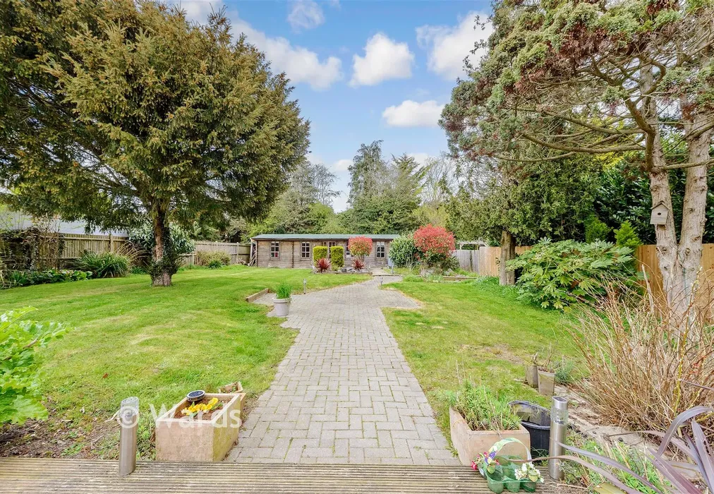 Rear Garden - Botsom Lane, West Kingsdown, Sevenoaks, Kent - Wards of Kent