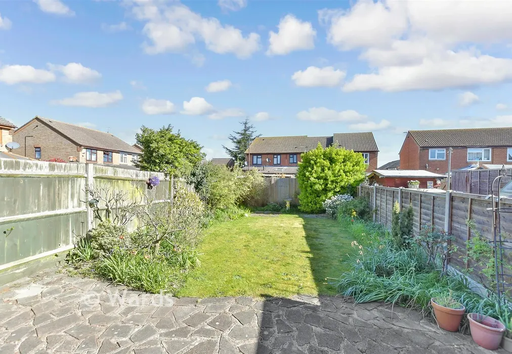 Rear Garden - Drakes Close, Upchurch, Sittingbourne, Kent - Wards of Kent