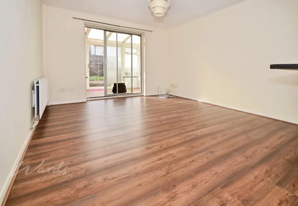 savage lounge - Savage Road Chatham ME5 - Wards of Kent