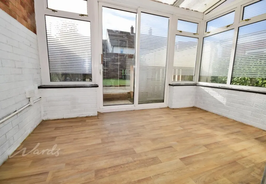 savage consvatory - Savage Road Chatham ME5 - Wards of Kent