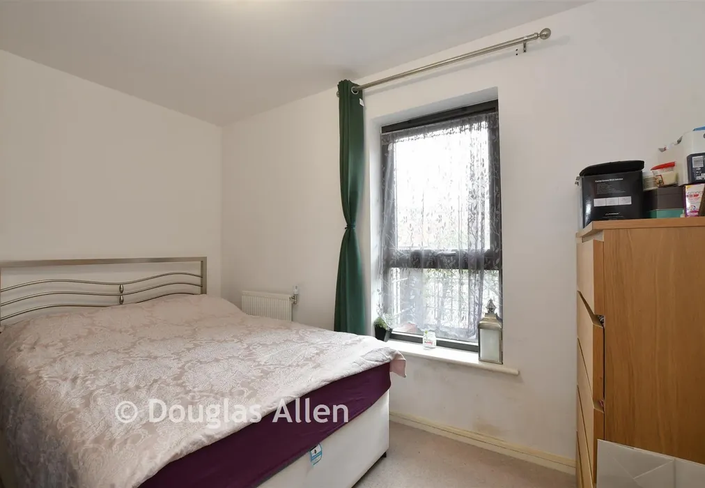 Bedroom - Ager Avenue, Dagenham, Essex - Wards of Kent