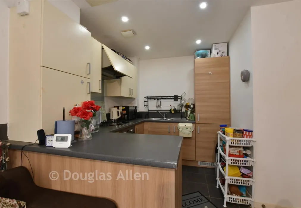 Lounge/Kitchen /Dining Room - Ager Avenue, Dagenham, Essex - Wards of Kent
