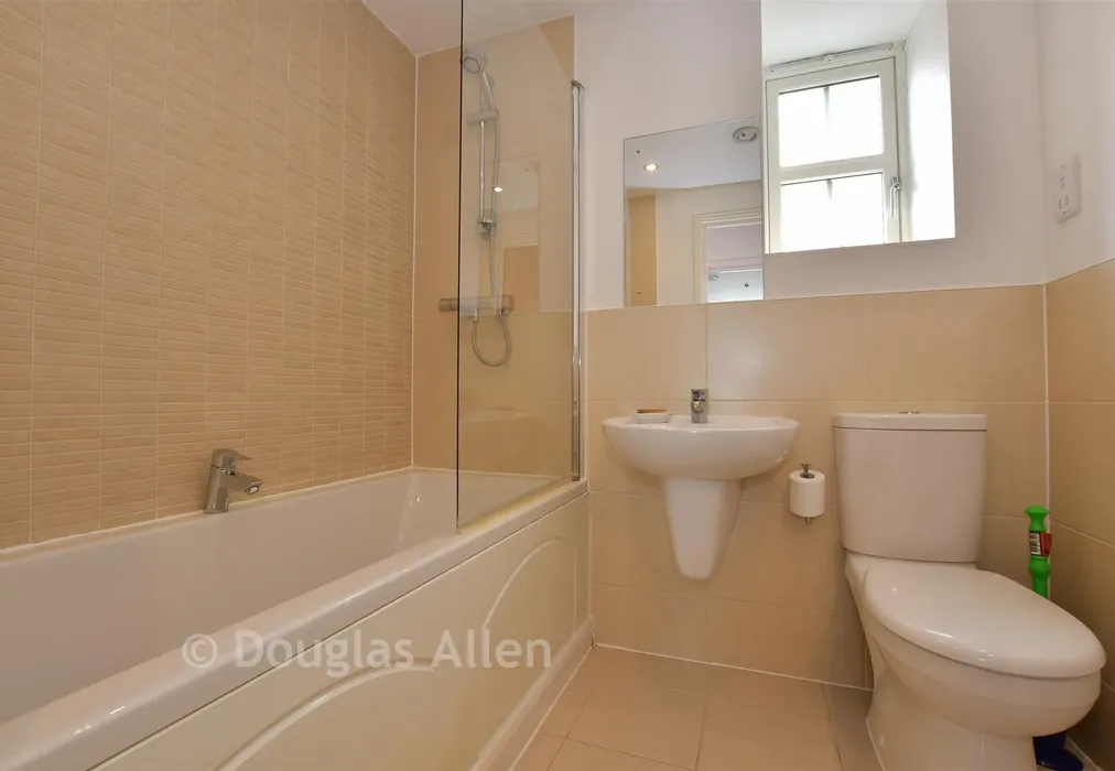 Bathroom - Herschell Court, Basildon, Essex - Wards of Kent