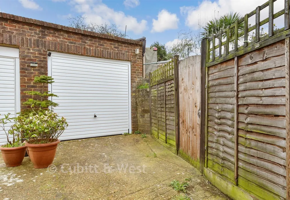 Garage - Wilmington Way, Brighton, East Sussex - Wards of Kent