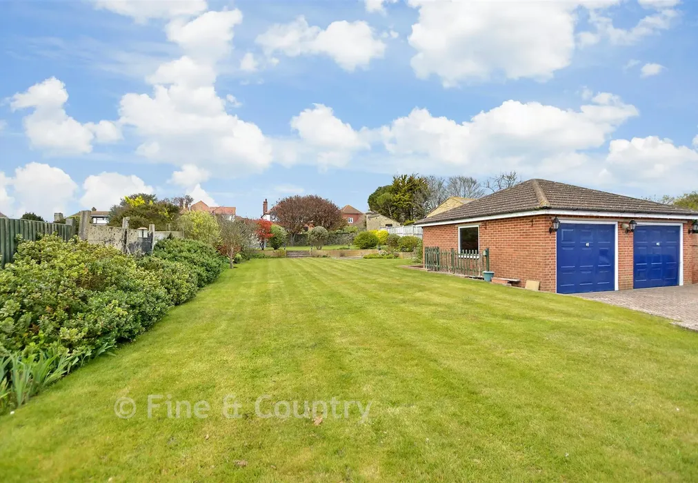 Rear Garden - Western Esplanade, Broadstairs, Kent - Wards of Kent