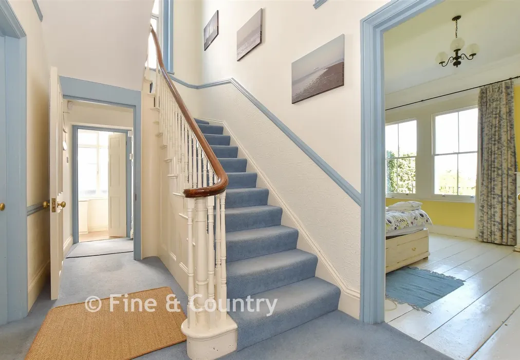Internal Lifestyle Photograph - The Strand, Ryde, Isle of Wight - Wards of Kent