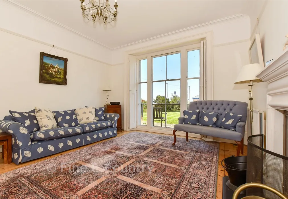Drawing Room - The Strand, Ryde, Isle of Wight - Wards of Kent