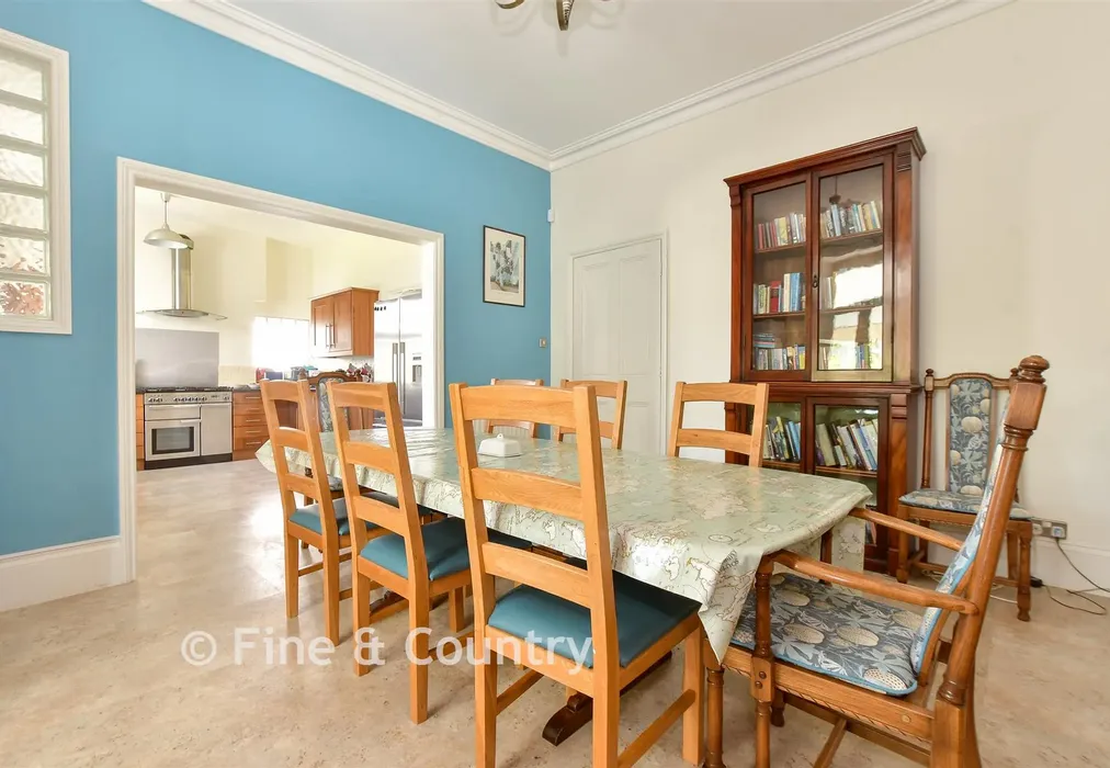 Dining Area - The Strand, Ryde, Isle of Wight - Wards of Kent