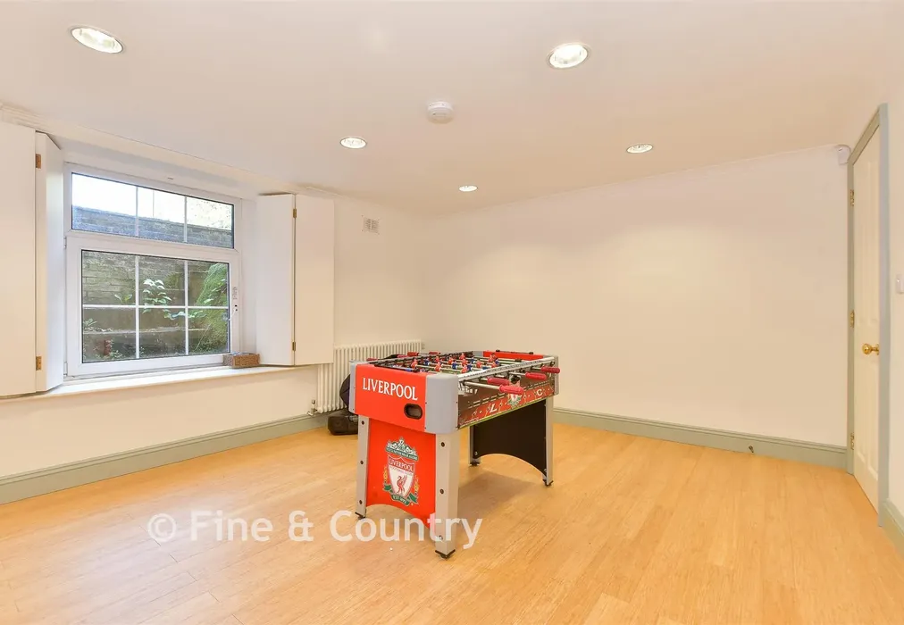 Games Room - The Strand, Ryde, Isle of Wight - Wards of Kent