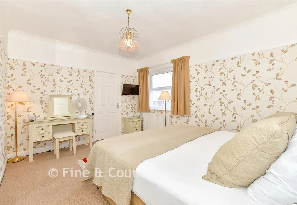 Bedroom 2 - Highfield Road, Shanklin, Isle of Wight - Wards of Kent