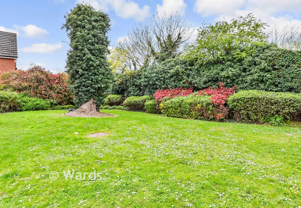 Views To Front - Cantium Place, Snodland, Kent - Wards of Kent
