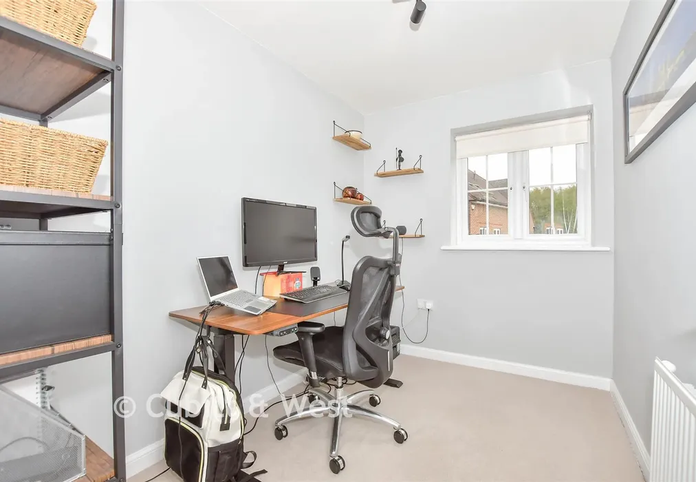 Bedroom 4 - Ashurst Way, East Grinstead, West Sussex - Wards of Kent