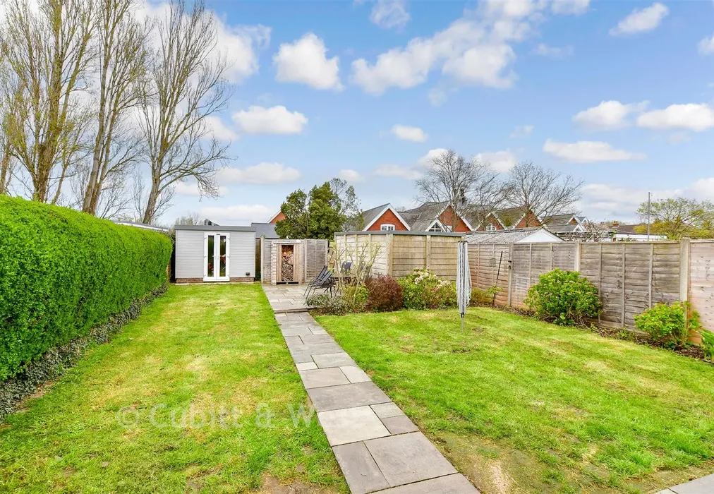 Rear Garden - Victoria Road, Emsworth, Hampshire - Wards of Kent
