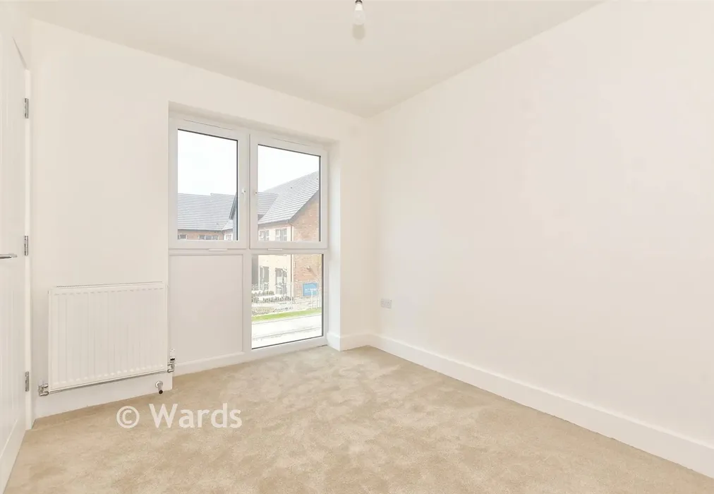 Bedroom 3 - Sutherland Park, Boundary Road, Hythe, Kent - Wards of Kent