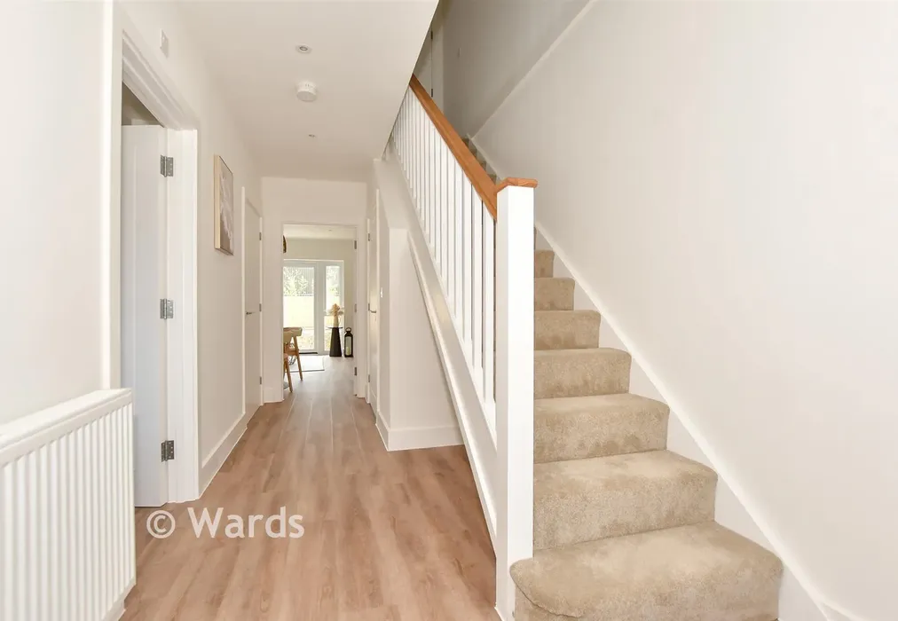 Hallway - Sutherland Park, Boundary Road, Hythe, Kent - Wards of Kent