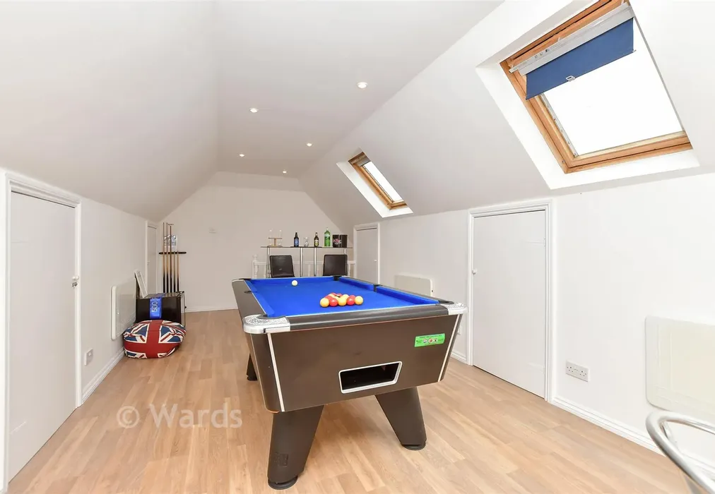 Games Room - Wrotham Road, Meopham, Kent - Wards of Kent