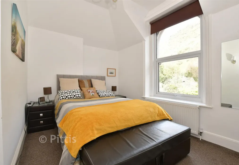 Bedroom - St. Boniface Road, Ventnor, Isle of Wight - Wards of Kent
