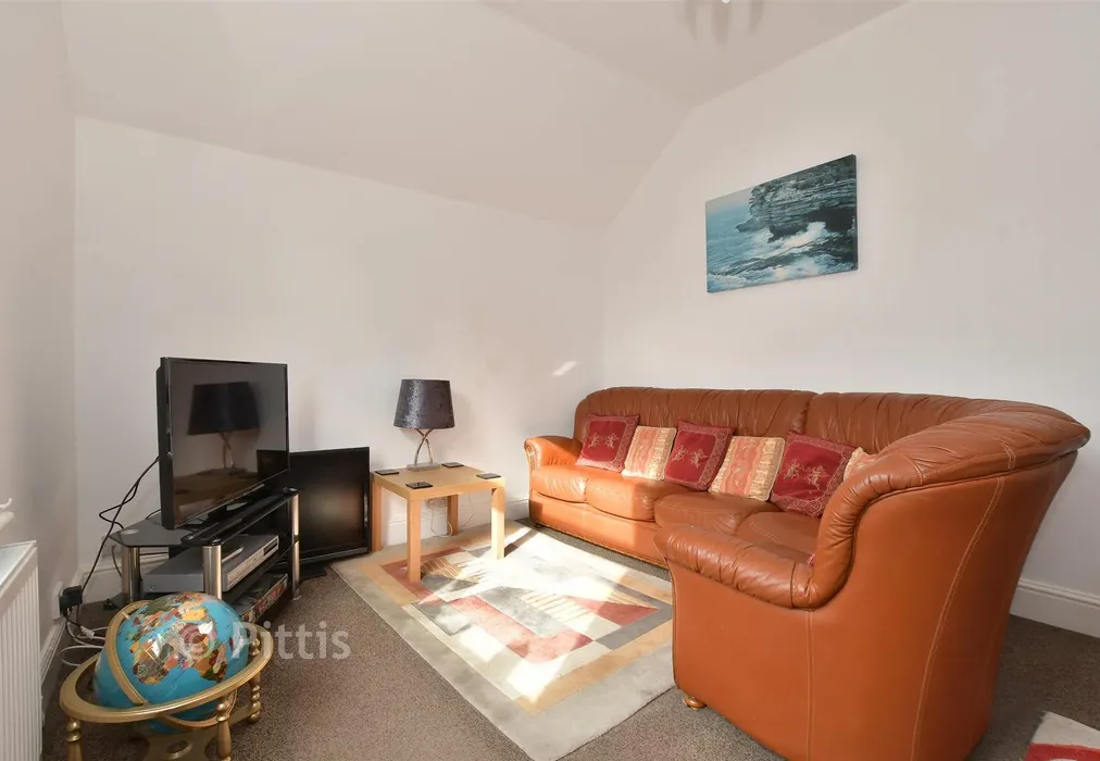 Lounge/Dining Area - St. Boniface Road, Ventnor, Isle of Wight - Wards of Kent