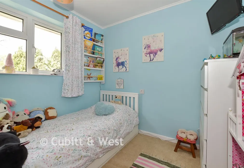 Bedroom 3 - Langhurst Close, Horsham, West Sussex - Wards of Kent