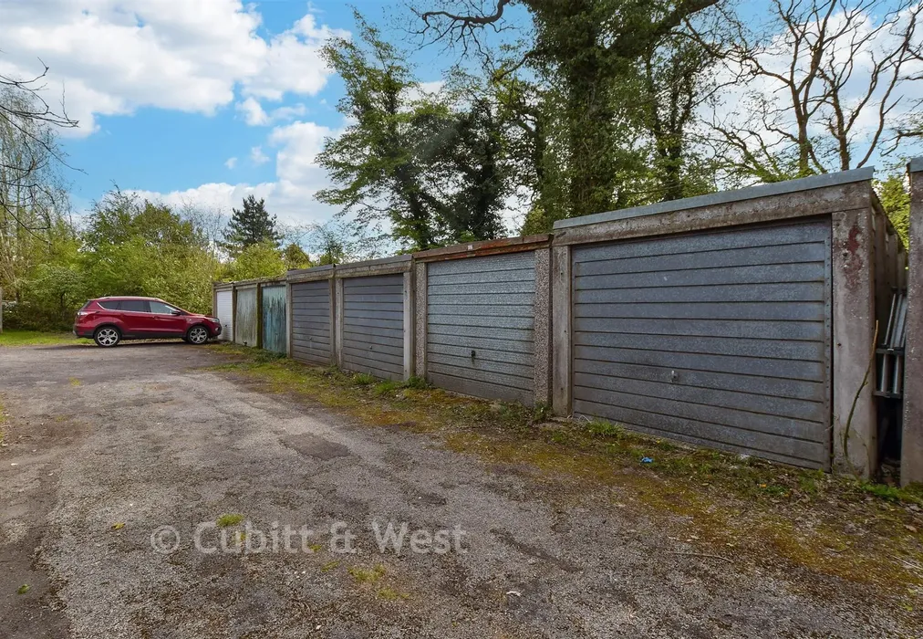 Garage - Langhurst Close, Horsham, West Sussex - Wards of Kent