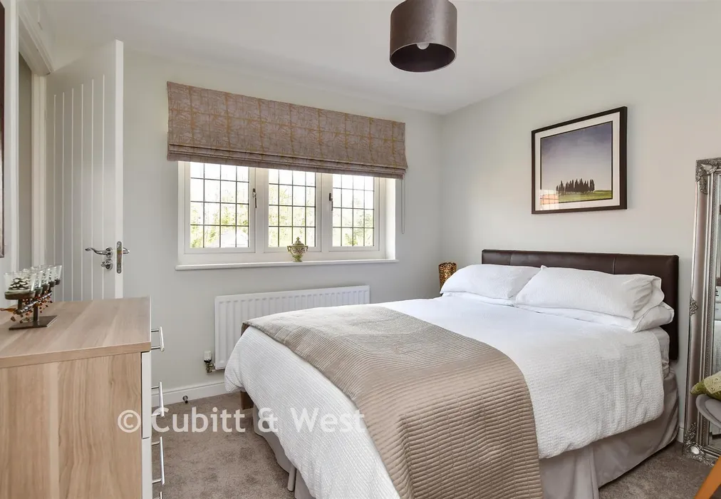Bedroom 3 - Skylark Way, Barnham, Bognor Regis, West Sussex - Wards of Kent