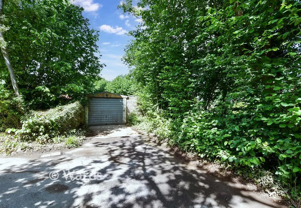 Garage - Hermitage Lane, Aylesford, Kent - Wards of Kent