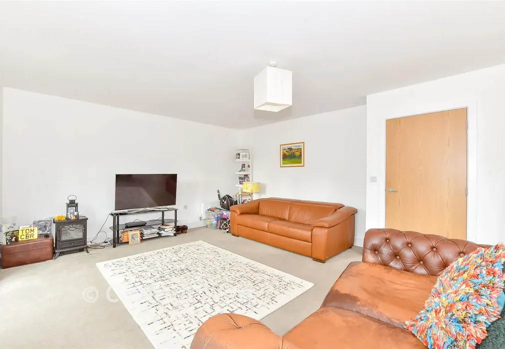 Lounge - North Mead, Chichester, West Sussex - Wards of Kent