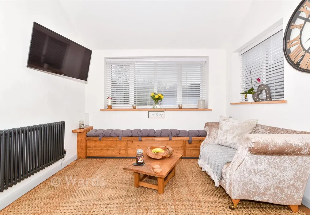 Snug - Ashford Road, Bearsted, Maidstone, Kent - Wards of Kent