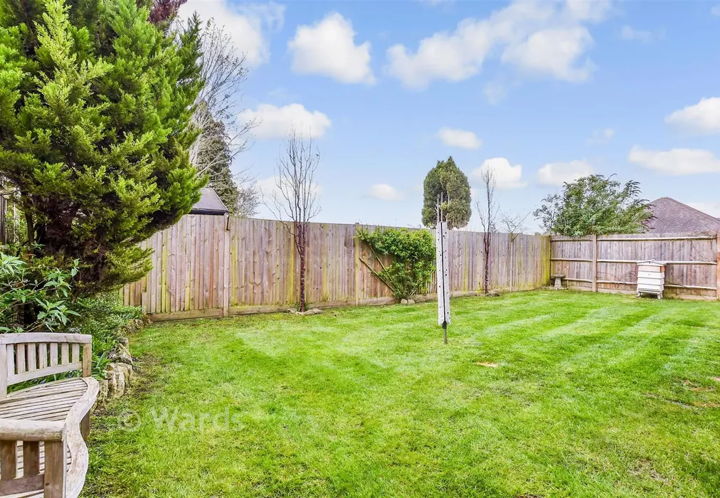 Rear Garden - Ashford Road, Bearsted, Maidstone, Kent - Wards of Kent