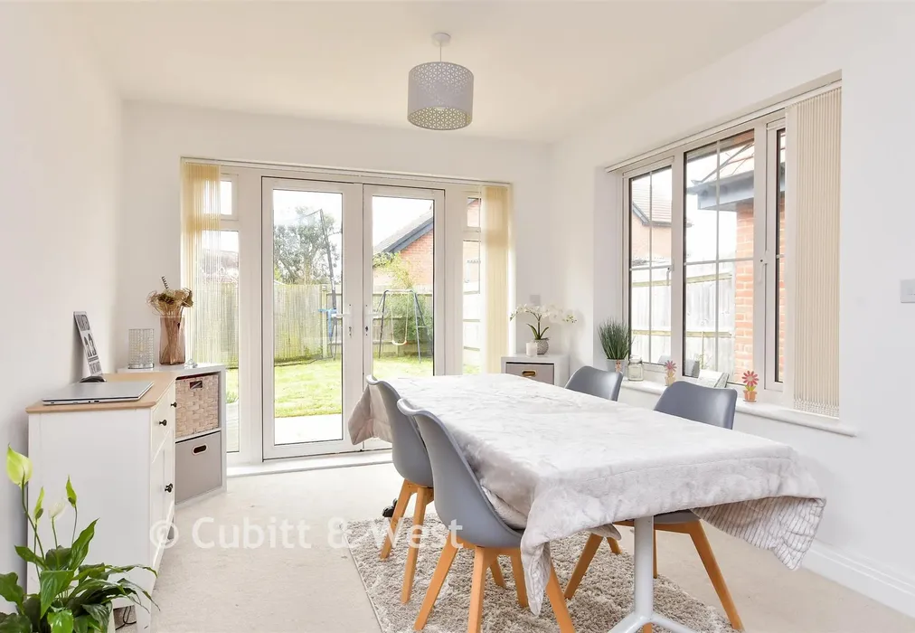Lounge - Clarks Croft, Ringmer, Lewes, East Sussex - Wards of Kent