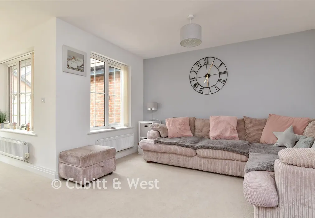 Lounge - Clarks Croft, Ringmer, Lewes, East Sussex - Wards of Kent