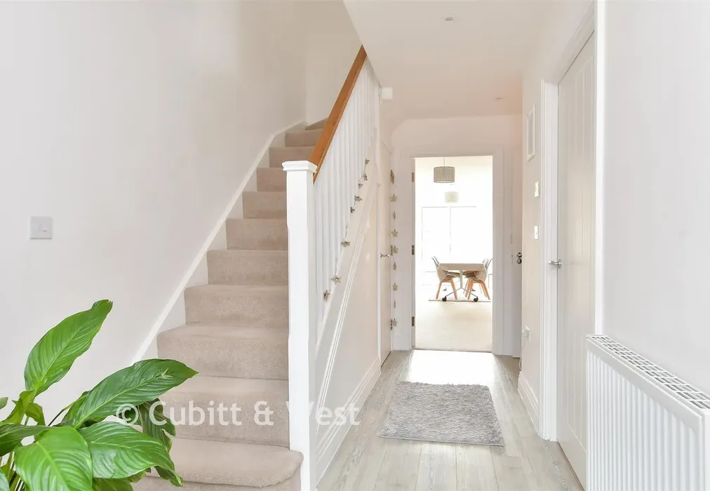 Internal Lifestyle Photograph - Clarks Croft, Ringmer, Lewes, East Sussex - Wards of Kent