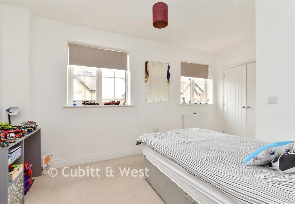 Bedroom 3 - Clarks Croft, Ringmer, Lewes, East Sussex - Wards of Kent