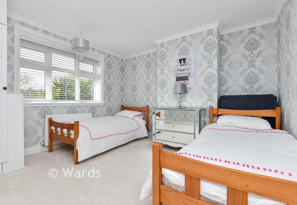 Bedroom 2 - Salisbury Avenue, Broadstairs, Kent - Wards of Kent