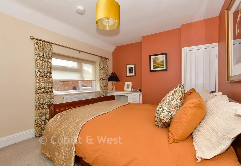 Bedroom 1 - Dunsfold Road, Alfold, Cranleigh, Surrey - Wards of Kent