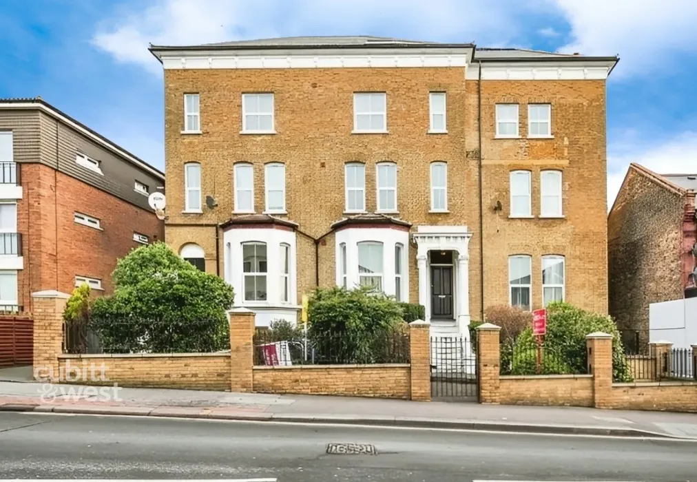 5e87a63f-External... - Portland Road, London SE25 - Wards of Kent