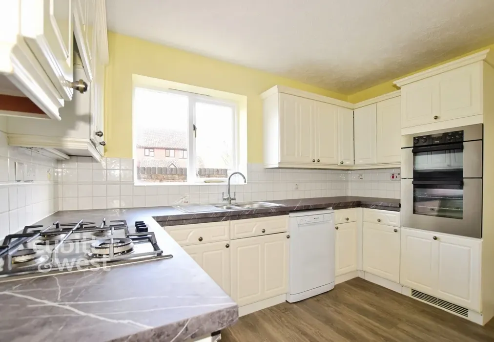 b52fa804-DSC_3899 - Shottermill Horsham RH12 - Wards of Kent