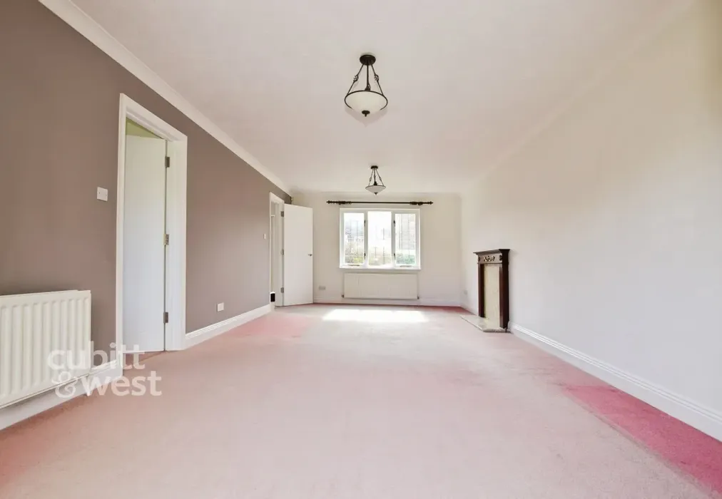 c7f7b2c3-DSC_3878 - Shottermill Horsham RH12 - Wards of Kent