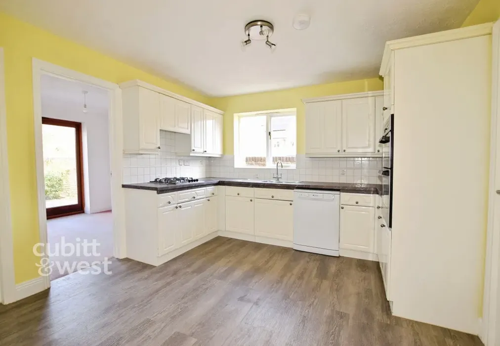 4d917b81-DSC_3895 - Shottermill Horsham RH12 - Wards of Kent