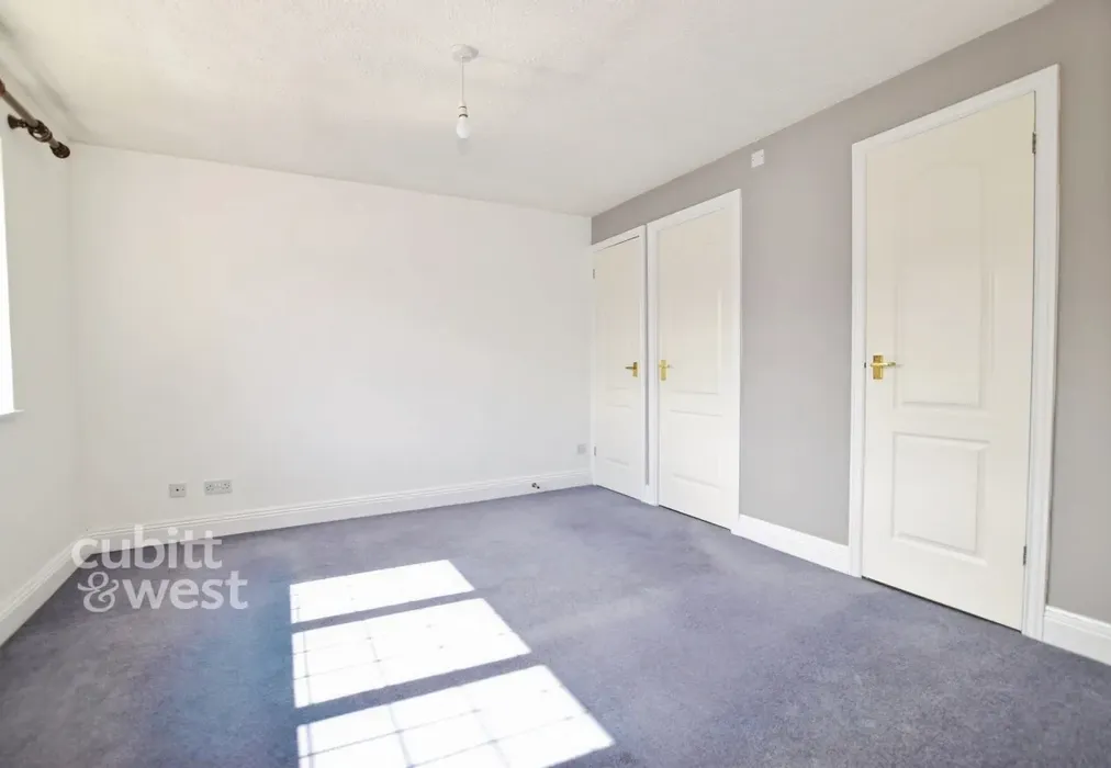 6a90f67b-DSC_3911 - Shottermill Horsham RH12 - Wards of Kent