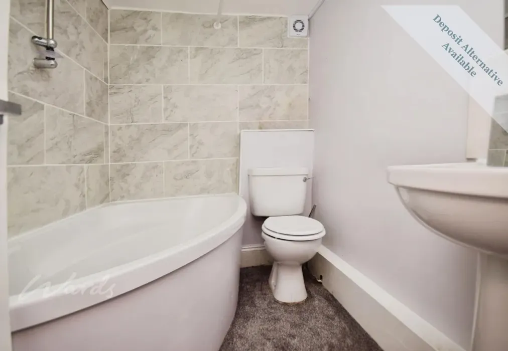 Bathroom - Tower Hill Dover CT17 - Wards of Kent